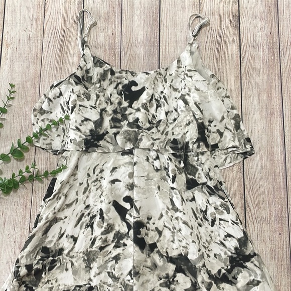 🌸 Clearance! 🌸 Black & White Spaghetti Strap Maxi Dress - Picture 2 of 8